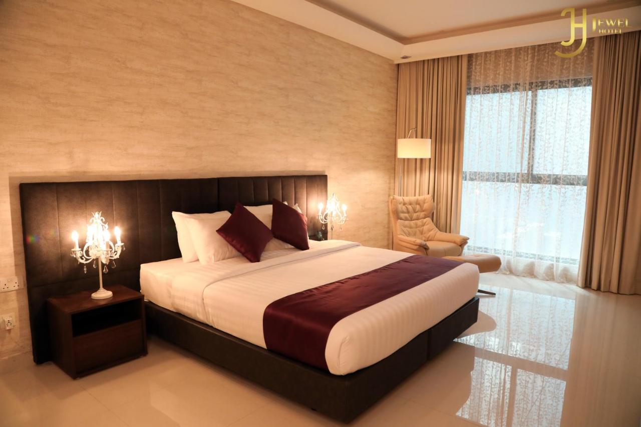 Sunday Luxury Downtown Adliya Formerly Jewel Hotel Manamah Buitenkant foto